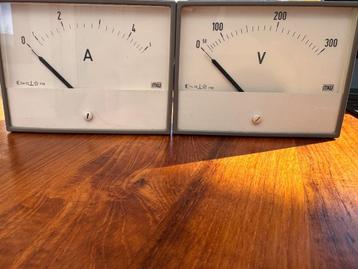 Voltmeter-amperemeter M&W beschikbaar voor biedingen