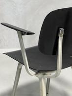 Revolt eettafelstoel Friso Kramer Ahrend vintage stoel zwart, Huis en Inrichting, Stoelen, Ophalen, Gebruikt, Holland, Zwart