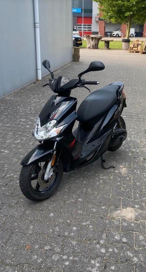 Yamaha Jog R, Fietsen en Brommers, Scooters | Yamaha, Zo goed als nieuw, JogR of RR, Tweetakt, Ophalen