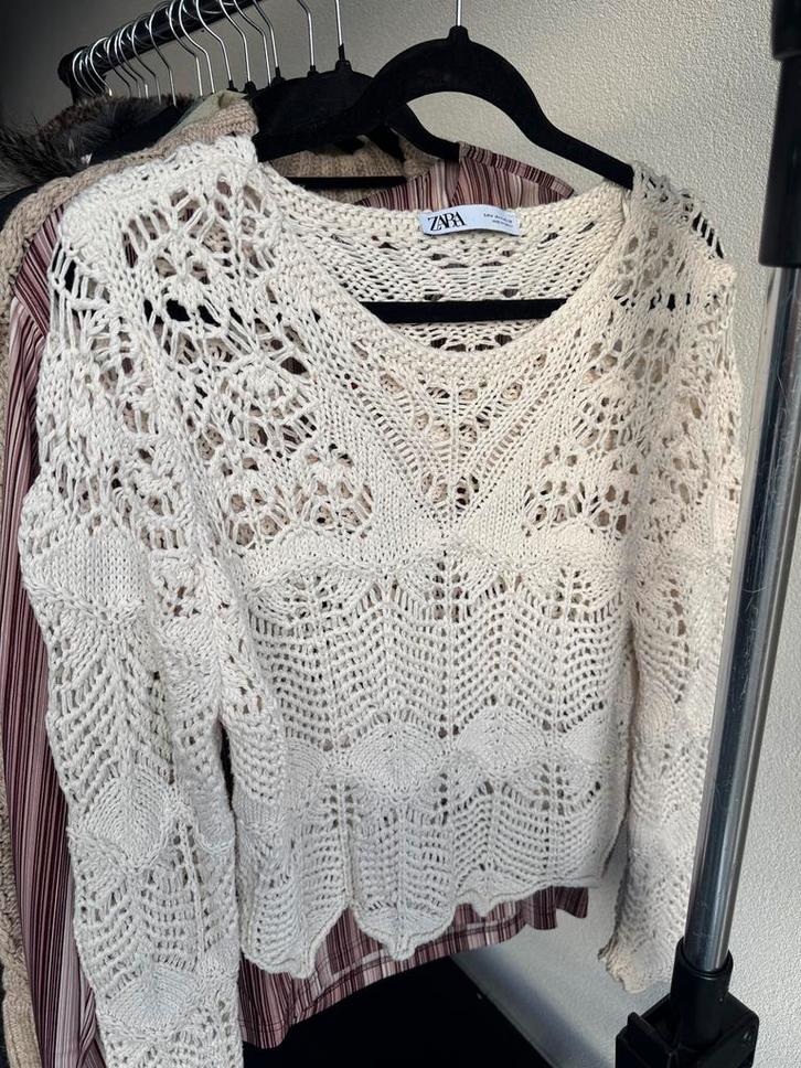 Zara creme crochet gehaakte top met lange mouwen, Kleding | Dames, Truien en Vesten, Zo goed als nieuw, Maat 38/40 (M), Beige