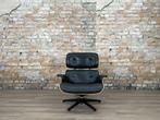 Vitra Eames Lounge Chair + Ottoman bij TheReSales, Huis en Inrichting, Fauteuils, Ophalen, Metaal, Design, 75 tot 100 cm
