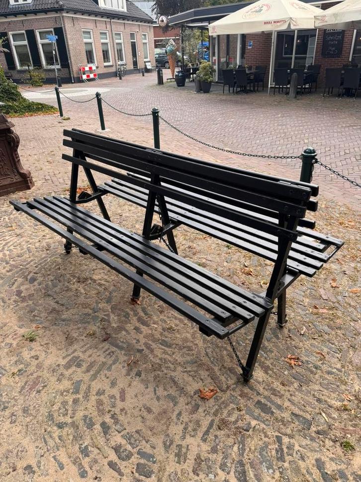 Militaire inklapbare bank – origineel legervoertuig meubel, Tuin en Terras, Tuinbanken, Gebruikt, Overige materialen, Ophalen