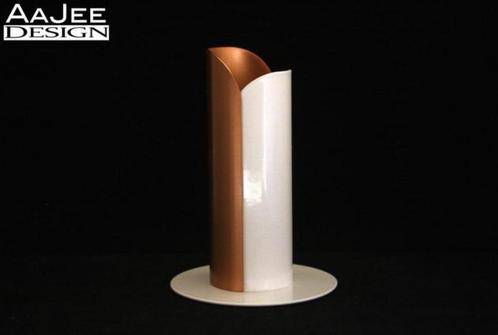 Umbra – Bud vaas – Tula – By Anthony Keeler, Huis en Inrichting, Woonaccessoires | Vazen, Zo goed als nieuw, Wit, Minder dan 50 cm