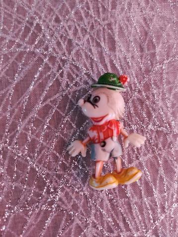 Leuke oude kinderbroche beschikbaar voor biedingen