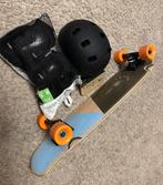 Skateboard met helm en knie en elleboog beschermer, Sport en Fitness, Skateboarden, Ophalen, Zo goed als nieuw