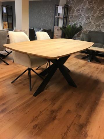 Eettafel massief eiken – Deens ovaal – vanaf €725,00 beschikbaar voor biedingen