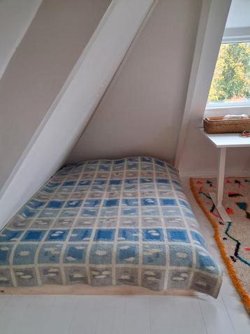 Vintage wollen deken - blauw/grijs blokpatroon beschikbaar voor biedingen