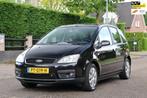 Ford Focus C-Max 2.0-16V Trend | CLIMA | CRUISE | TREKHAAK |, Voorwielaandrijving, 65 €/maand, Zwart, 14 km/l
