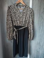 Leuke jurk met print - Maat L, Kleding | Dames, Jurken, Zwart, Maat 42/44 (L), Ophalen of Verzenden, Knielengte