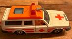Matchbox Super Kings K-74 Volvo Estate Ambulance, Ophalen of Verzenden, Gebruikt, Auto, Matchbox