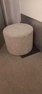 Mooie poef/hocker. Taupe kleur! Als nieuw!, Rond, Minder dan 50 cm, Ophalen of Verzenden, Zo goed als nieuw