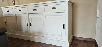 Dressoir landelijk wit beschikbaar voor biedingen