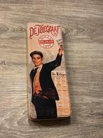 De Telegraaf 120 jaar blik met oude krant, Ophalen of Verzenden, Gebruikt