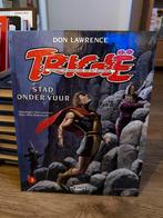 Trigië 3: Stad Onder Vuur - Gesigneerde Luxe Editie, Eén stripboek, Ophalen of Verzenden, Zo goed als nieuw