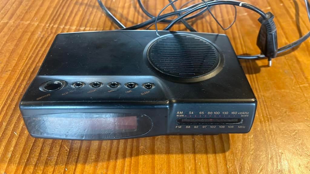 Fm wekkerradio, Ophalen of Verzenden, Gebruikt