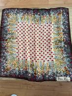 Zijden zomerse shawl van Nina Ricci, Ophalen of Verzenden, Zo goed als nieuw, Sjaal