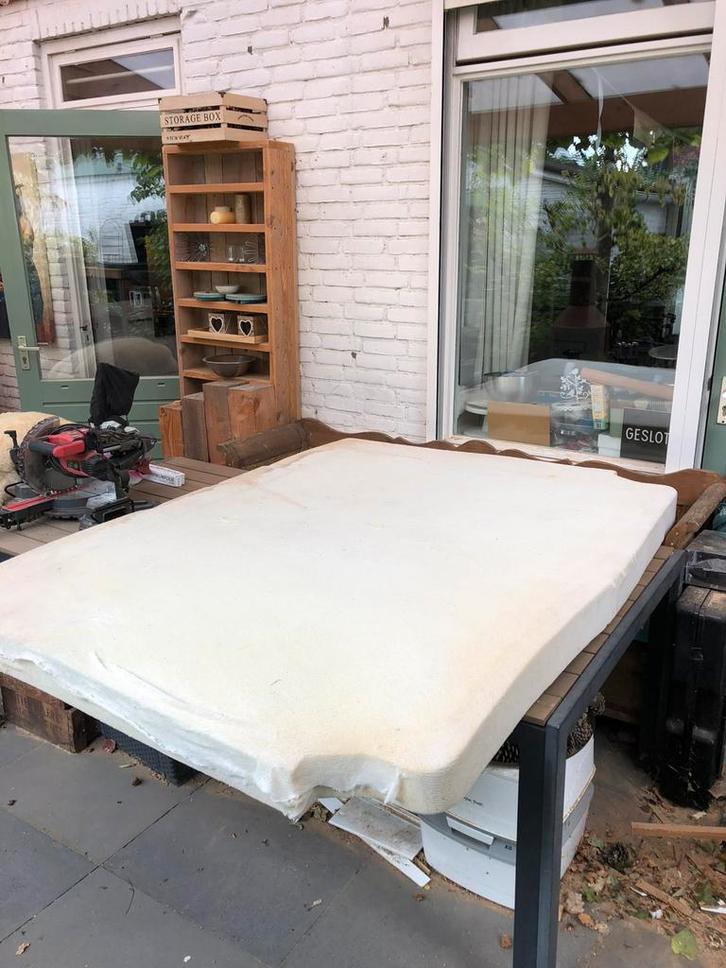 Gratis: schuimmatras voor zelfbouwcamper 175x133x9,5cm, Caravans en Kamperen, Camper-accessoires, Gebruikt, Ophalen