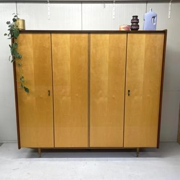 Vintage midcentury duotone 4deurs kledingkast `60 linnenkast beschikbaar voor biedingen