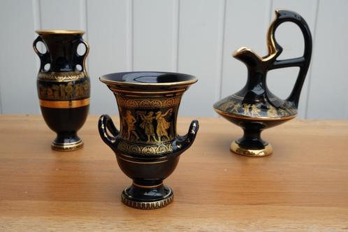3 vaasje van Grieks donkerblauw keramiek, Antiek en Kunst, Antiek | Vazen, Ophalen