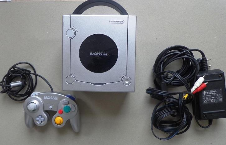 Gamecube Silver + originele Silver controller + kabels, Spelcomputers en Games, Spelcomputers | Nintendo GameCube, Gebruikt, Zilver
