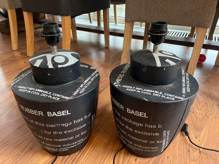 Industriële Lampenkappen Voeten - Set van 2, Huis en Inrichting, Lampen | Vloerlampen, Gebruikt, Minder dan 100 cm, Metaal, Ophalen of Verzenden