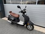 Chinese Retro scooter / Blauw kenteken / 2013, Fietsen en Brommers, Snorfietsen en Snorscooters, Gebruikt, Benzine, Ophalen, Overige merken