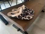 Pantoffels met zwarte tijgerprint, Zwart, Nieuw, Neles, Ophalen of Verzenden