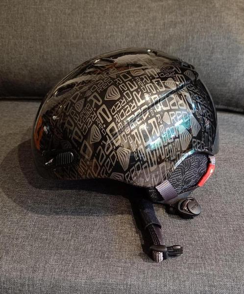 RED Skycap II skihelm ski / snowboard helm maat L als nieuw, Sport en Fitness, Snowboarden, Zo goed als nieuw, Helm of Bescherming