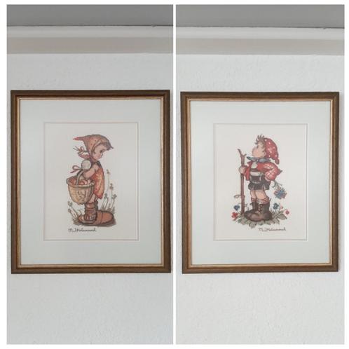 2 geborduurde schilderijen hummel meisje en jongen 38 x 33, Huis en Inrichting, Woonaccessoires | Schilderijen, Tekeningen en Foto's