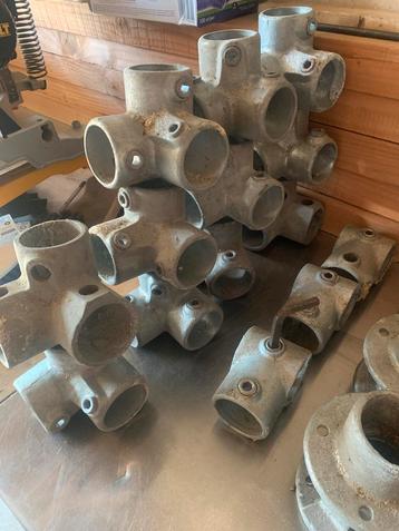 Buiskoppelingen - steigerbuis koppelingen 48 mm beschikbaar voor biedingen