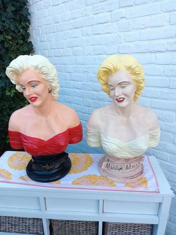 2 stuks MARILYN MONROE GROTE BEELDEN opruiming beschikbaar voor biedingen