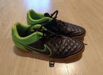 Nike tiempo zaalschoenen maat 41 (26cm), Sport en Fitness, Voetbal, Gebruikt, Maat XS of kleiner, Schoenen, Ophalen of Verzenden