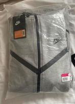 Prijs verlaagd!! Originele Nike Tech Fleece Trainingspak, Ophalen, Nike, Grijs, Algemeen