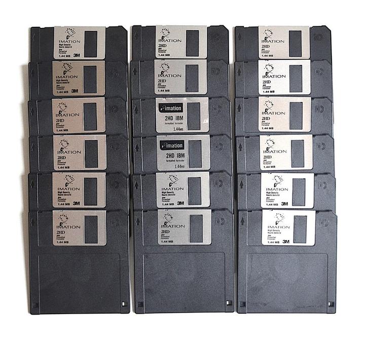 Diskettes 3,5 Inch, 36 stuks. Div. merken zie foto., Computers en Software, Beschrijfbare discs, Gebruikt, Overige typen, Herschrijfbaar