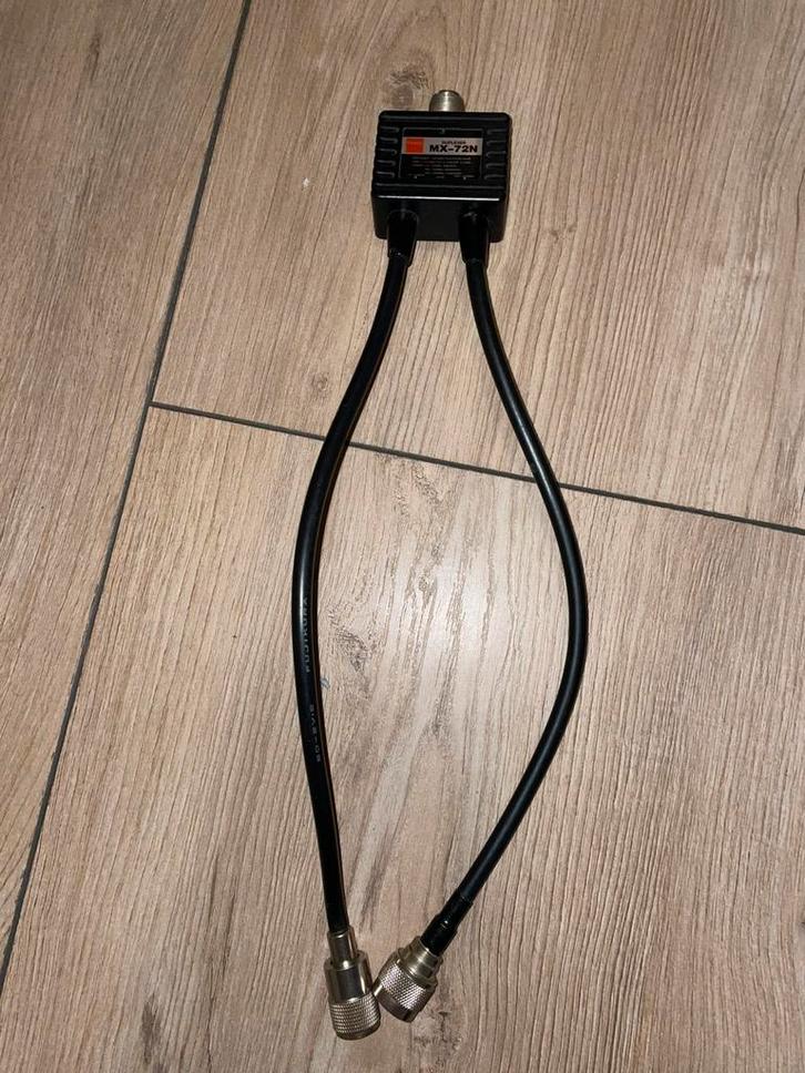 Antenne splitter, Telecommunicatie, Zenders en Ontvangers, Gebruikt, Ophalen of Verzenden