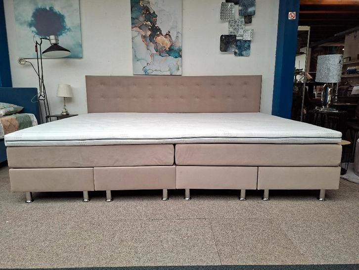 SLAAP ALS EEN KONING (MET HET HELE GEZIN!) boxspring 280x200, Huis en Inrichting, Slaapkamer | Boxsprings, Gebruikt, Overige maten