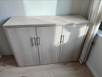 Dressoir kast massief eiken hout beschikbaar voor biedingen
