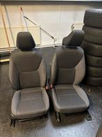 Voorstoelen toyota yaris hybrid 2020-2026 incl airbags, Ophalen of Verzenden, Gebruikt, Universele onderdelen