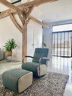 Leolux Scylla + Hocker in nieuwstaat, Huis en Inrichting, Fauteuils, 75 tot 100 cm, Zo goed als nieuw, 50 tot 75 cm, Ophalen