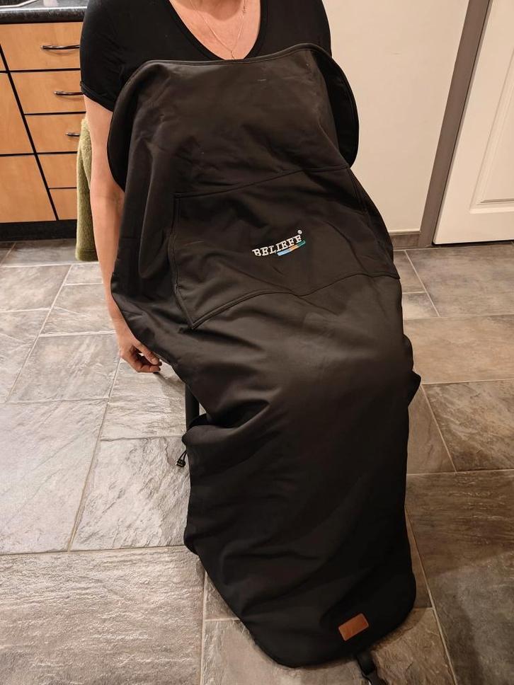 Rolstoel voetenzak, Diversen, Rolstoelen, Zo goed als nieuw, Handbewogen rolstoel, Ophalen of Verzenden