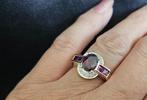 Gouden Vintage ring  edelsteen granaat en diamant. 2025/381., 18 tot 19, ., Ophalen of Verzenden, Zo goed als nieuw