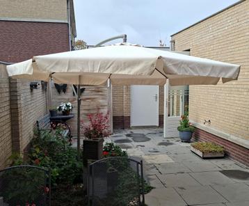 parasol beschikbaar voor biedingen