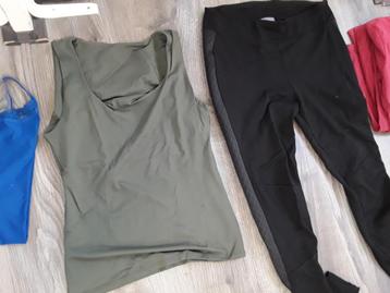 In de uitverkoop, heel veel mooie kleding! beschikbaar voor biedingen