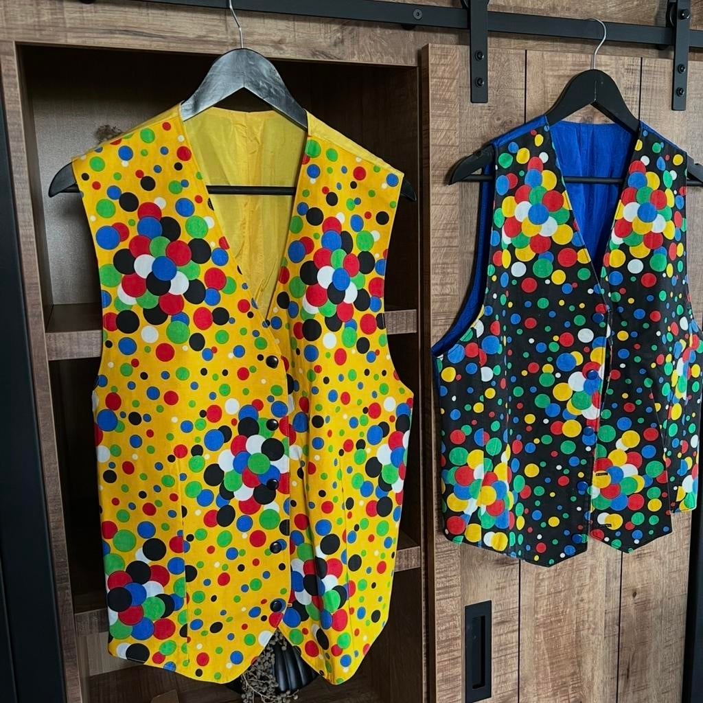 2x Giletje - Carnaval of ander thema maat M/L en XL, Carnaval, Overige maten, Ophalen of Verzenden, Zo goed als nieuw