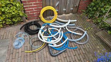 Diverse slangen beschikbaar voor biedingen