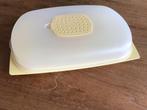 CheeSmart Tupperware kaasdoos versdoos laag 30x20x5 cm, Ophalen of Verzenden, Zo goed als nieuw, Geel, Schaal