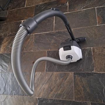 Zanussi CompactGo Stofzuigermet korte steel beschikbaar voor biedingen