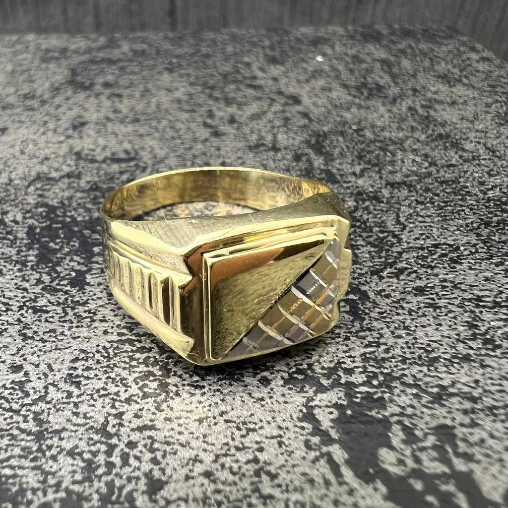 14 karaats gouden zegelring nieuw, Ophalen of Verzenden, Zo goed als nieuw, Goud, Dame