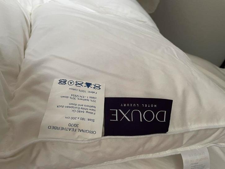 1xDonzen Topper/Matras 180x200 - Douxe Hotel Luxury, Huis en Inrichting, Slaapkamer | Beddengoed, Gebruikt, Deken of Dekbed, Tweepersoons