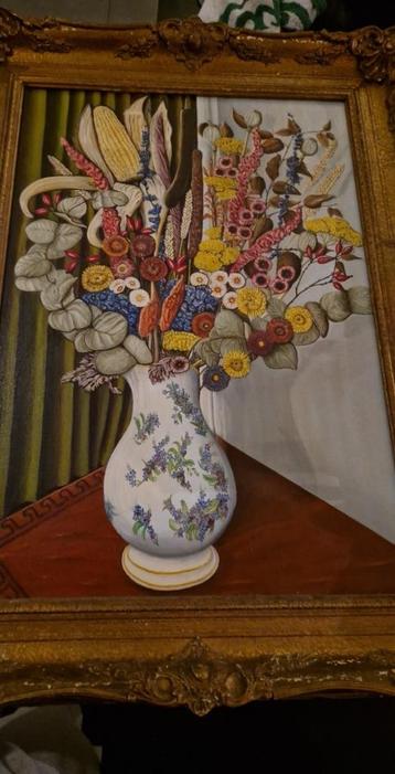 Schilderij Bloeiende Bloemen in Vaas Met Vintage Look frame  beschikbaar voor biedingen